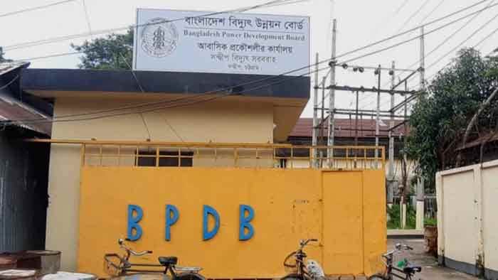 সন্দ্বীপে বিদ্যুত সংযোগ এবং মিটার দালাল-কর্মচারীর হাতে জিম্মি, লিখিত অভিযোগ পেলেই আইনি ব্যবস্থার আশ্বাস!