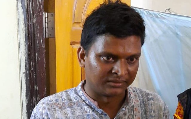 চাকরি দেয়ার নাম করে হাতিয়ে নিলো অর্ধ-কোটি টাকা অতঃপর গ্রেফতার 