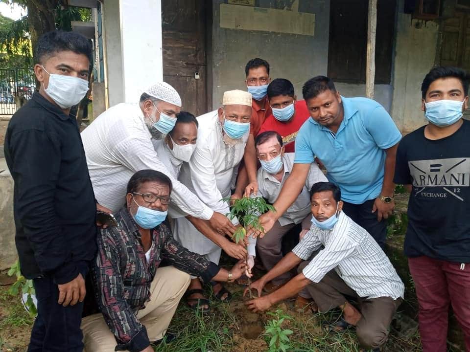 খুটাখালী ইউনিয়ন স্বেচ্ছাসেবক লীগের বৃক্ষরোপন কর্মসুচি উদ্বোধন