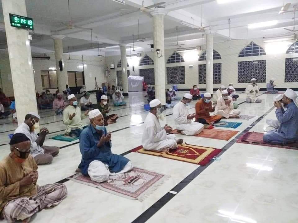 চট্টগ্রাম বন্দর  সিবিএ'র ভারপ্রাপ্ত সাধারণ সম্পাদক ফটিক এর করোনা নেগেটিভ হওয়ায় দোয়া ও মিলাদের আয়োজন