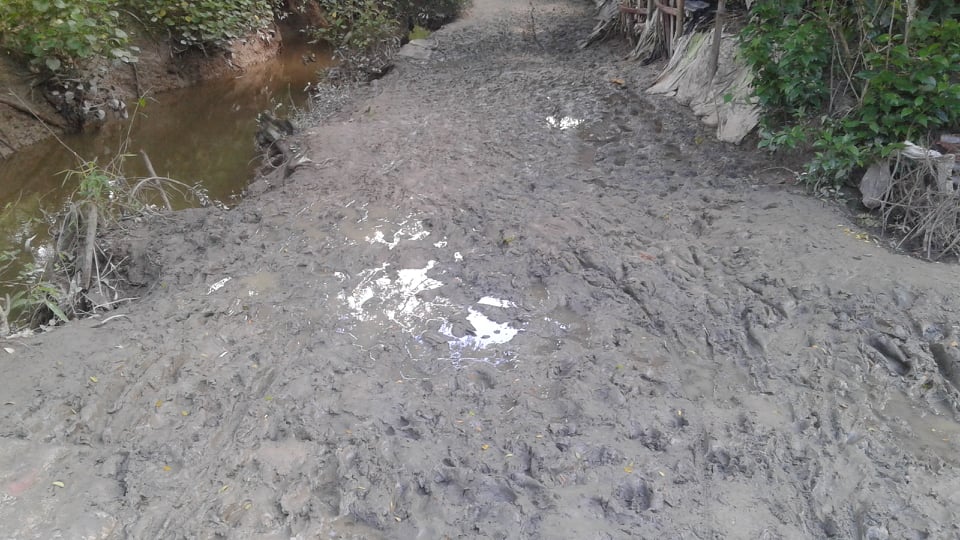 চরম  জনদূর্ভোগে সন্দ্বীপ পৌরসভা ৫ নং ওয়ার্ড