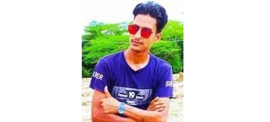 মোটরসাইকেল রেস করতে গিয়ে নিয়ন্ত্রণ হারিয়ে মৃত্যু  