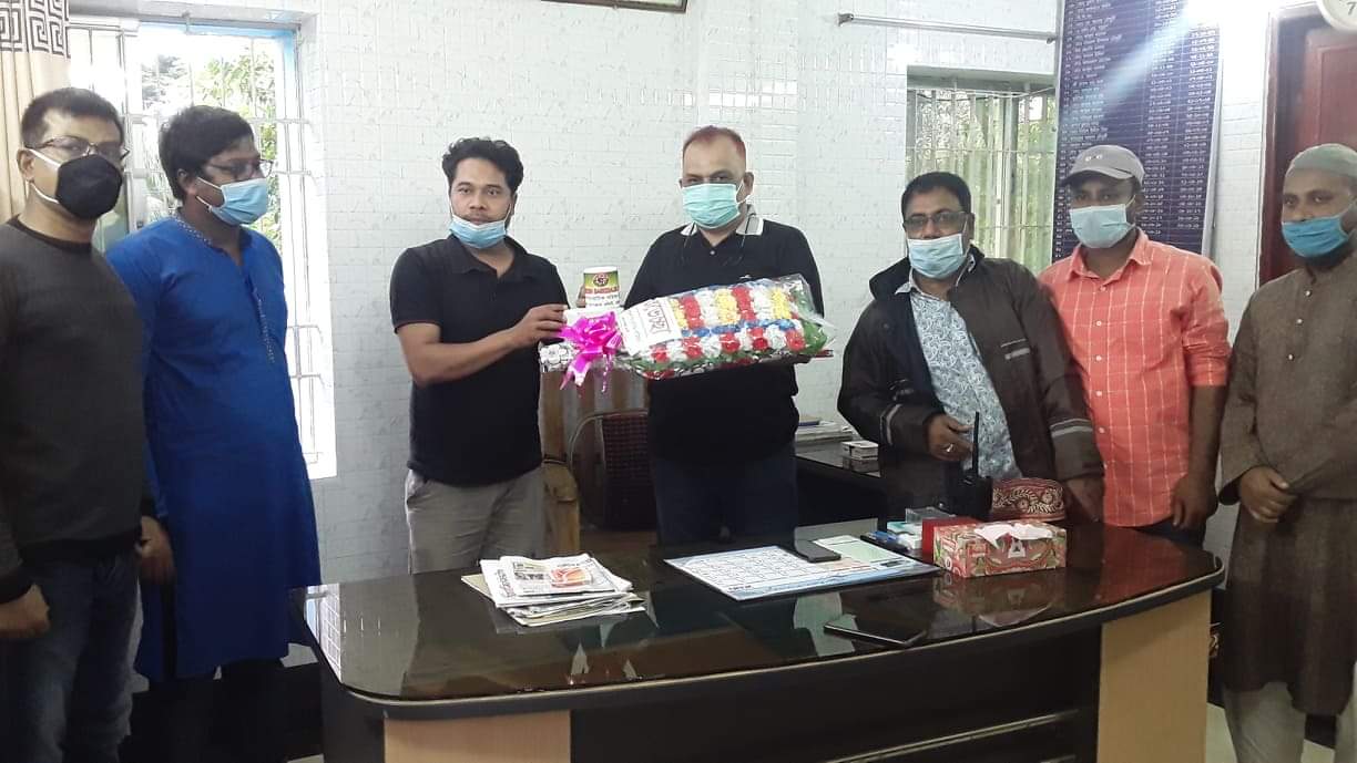 সন্দ্বীপ থানায় নতুন যোগদানকৃত ওসি মো. বশির আহম্মেদ খানের সাথে বিএসপি নেতৃবৃন্দের সৌজন্য সাক্ষাৎ