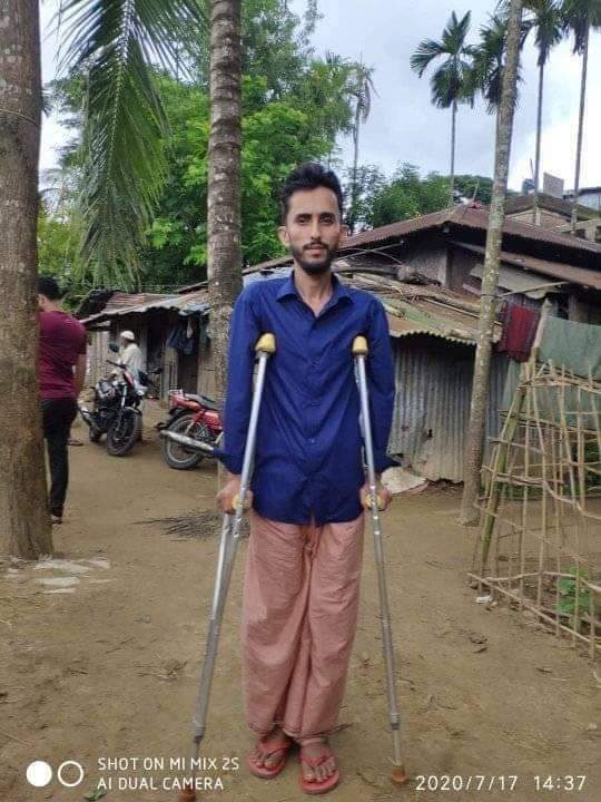  সরকারি মাতামুহুরী কলেজ ছাত্র আবুল কালাম বাঁচতে চায়