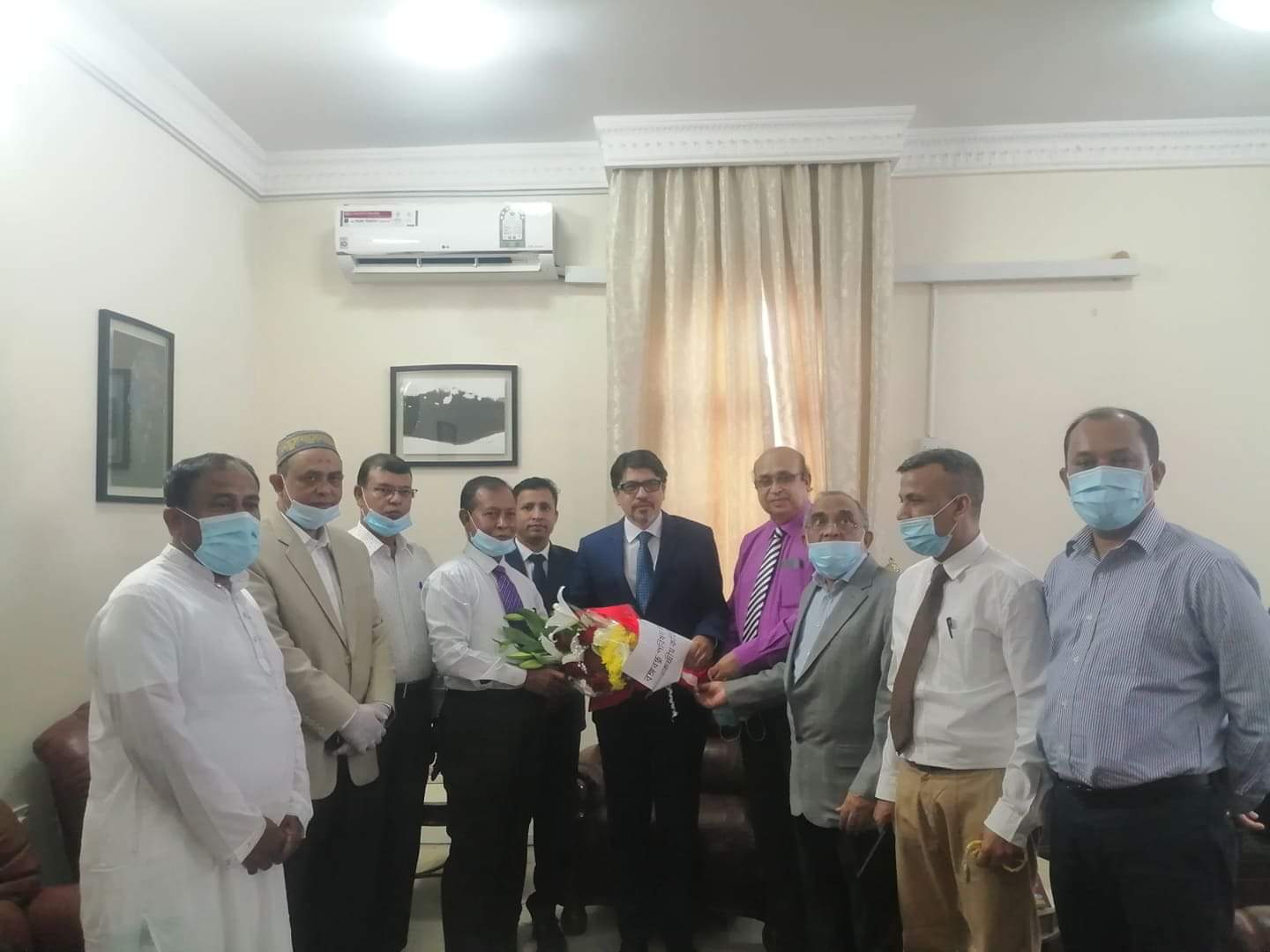 নবনিযুক্ত নতুন রাষ্ট্রদূতের সঙ্গে শুভেচ্ছা বিনিময় করেছেন বঙ্গবন্ধু পরিষদ কাতার কেন্দ্রীয় কমিটি 