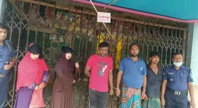 যশোরের মনিরামপুরে পূরবী সিনেমা হলে অনৈতিক কাজের সময় আটক ৫