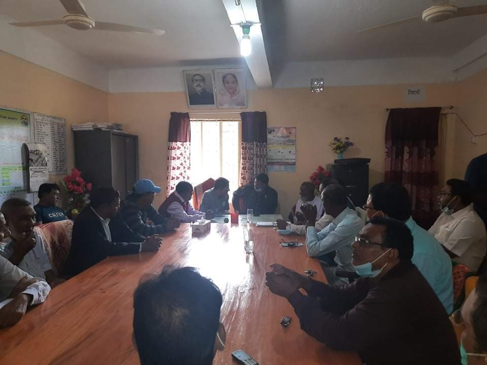 মহেশপুরের শ্যামকুড় ইউনিয়নে পুলিশ ইনভেস্টিগেশন ক্যাম্প স্থাপনের উদ্যোগে আলোচনা সভা অনুষ্ঠিত