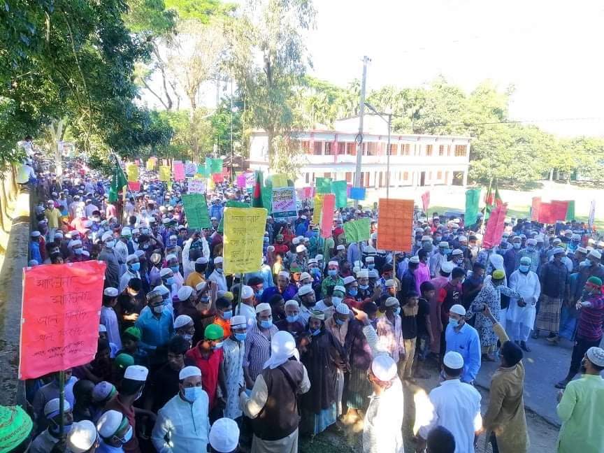 ফ্রান্সে ইসলামের 'অবমাননা' নিয়ে আলীকদমে ব্যাপক বিক্ষোভ