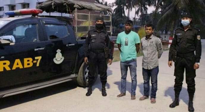চট্টগ্রামের আনোয়ারায় ইয়াবাসহ গ্রেফতার ২