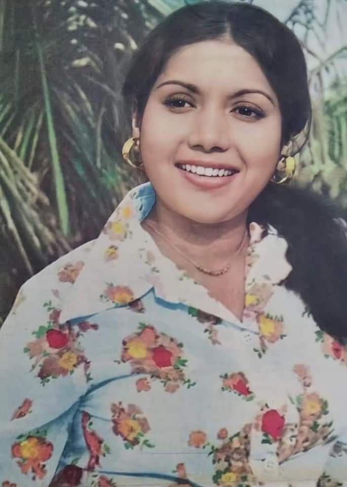 করোনায় না ফেরার দেশে চলে গেলেন নায়িকা কবরী