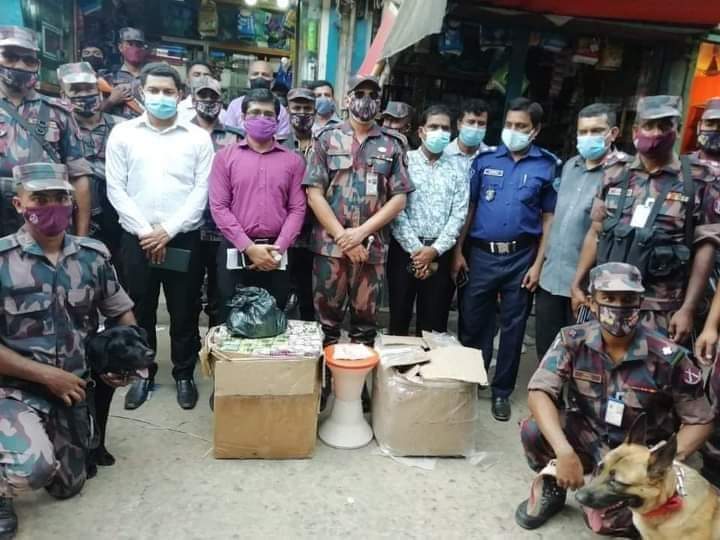 ফেনীর ছাগলনাইয়ায় বৈদেশিক মুদ্রা ও মালামালসহ আটক-৩