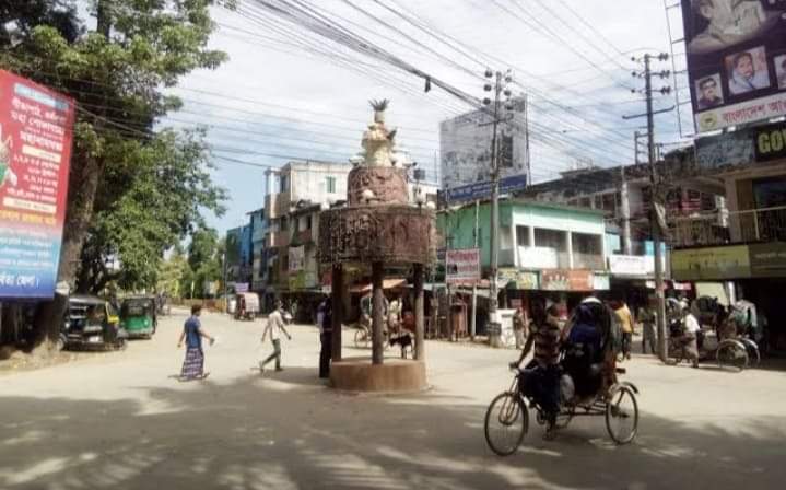 বান্দরবানে করোনার সংক্রমণ ঠেকাতে লকডাউন চলছে