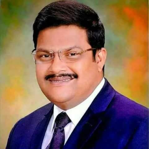 আমার দেখা একজন  স্বপ্ন ফেরিওয়ালা ও বাস্তবতার রূপকার
