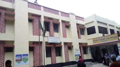 হাসপাতালের বেশিন থেকে নবজাতকের মরদেহ উদ্ধার। জানা যায়নি পরিচয়