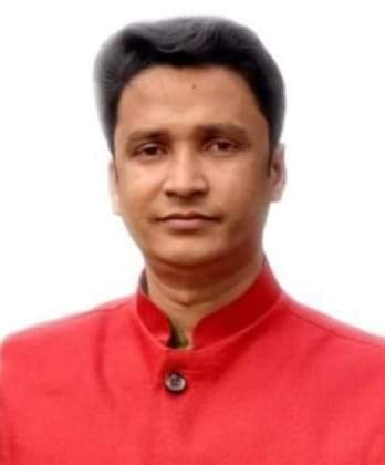 চাঁপাইনবাবগঞ্জের নাচোলের কুখ্যাত প্রতারক রেজাউল করিম বাবু জেলা গোয়েন্দা পুলিশের হাতে আটক
