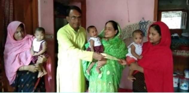 চাঁপাইনবাবগঞ্জে অসচ্ছল পরিবারে জন্ম নেওয়া তিন বাচ্চার জন্ম নিলেন ডা. গোলাম রাব্বানী 
