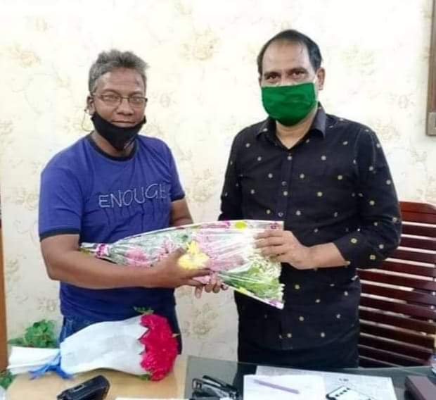 শেষ কর্ম দিবসে ভালোবাসায় সিক্ত-ভালো থাকবেন ওসি মোজাফফর হোসেন-নিরবে বিদায় 