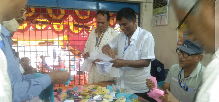 মধুপুরে শ্রী শ্রী মদন গোপাল দেব বিগ্রহ মন্দিরের কার্যকরী পরিষদের নির্বাচন