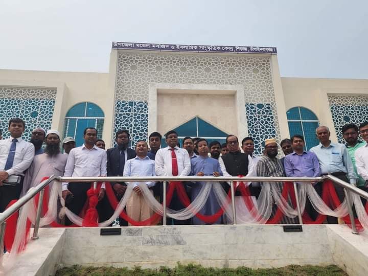 সারা দেশের ন্যায় শিবগঞ্জ দৃষ্টিনন্দন মডেল মসজিদ উদ্বোধন 