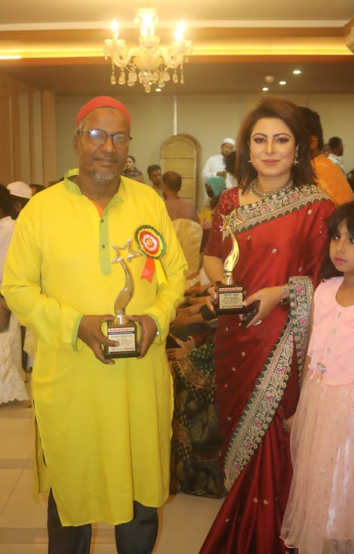 চাঁপাইনবাবগঞ্জের প্রথিতযশা সাংবাদিক ফয়সাল আজম অপুর সাহসী সাংবাদিকতায় এ্যাওয়ার্ড লাভ
