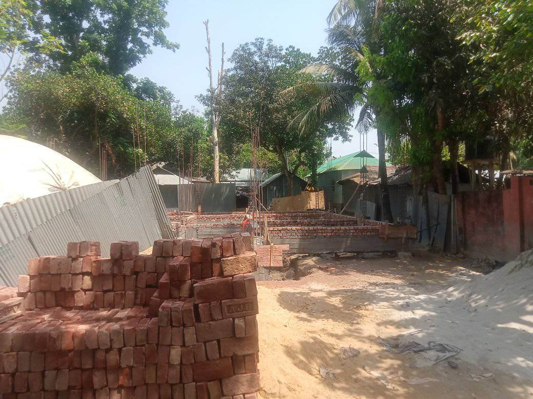 মধুপুরে ১৪৪ ধারা অমান্য করে জোর পূর্বক বাড়ী নির্মাণের অভিযোগ