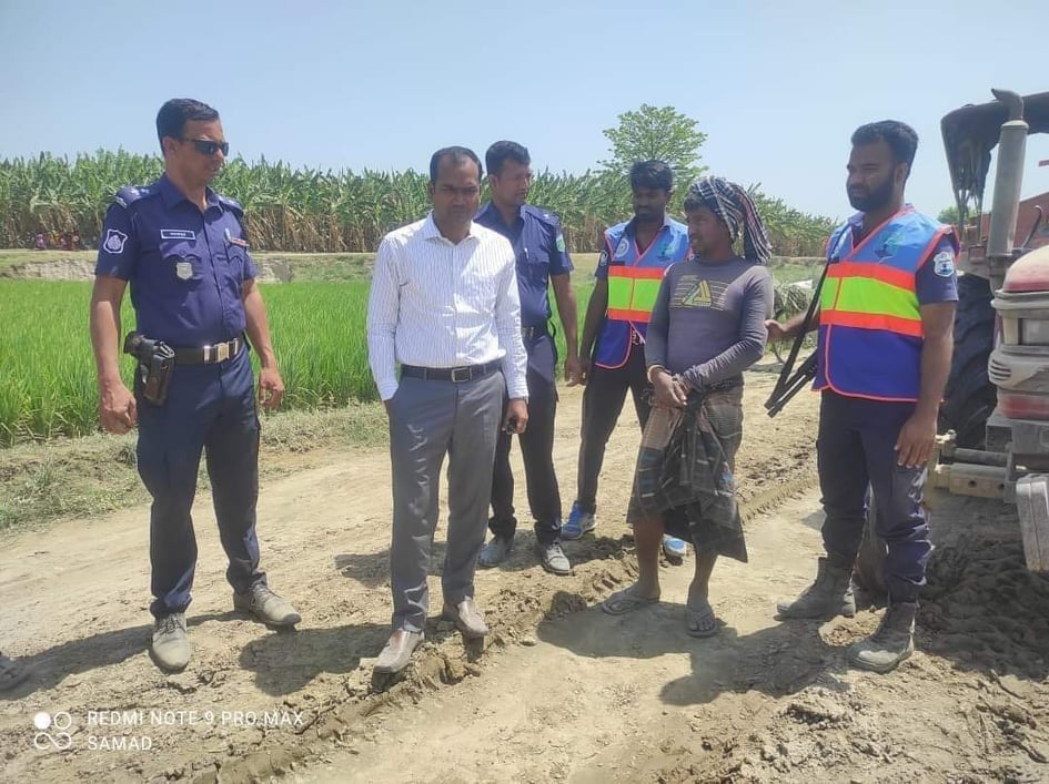 শিবগঞ্জে পদ্মানদী থেকে অবৈধভাবে বালু উত্তোলনের দায়ে ১ জনের ১০ দিনের কারাদণ্ডাদেশ