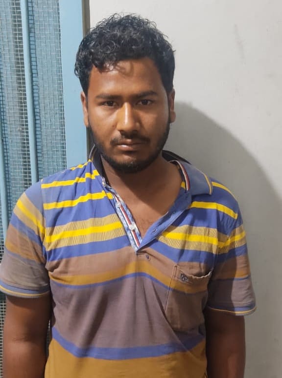 চাঁপাইনবাবগঞ্জ সদর থানা পুলিশের সাফল্য, ১ কেজি ২০ গ্রাম হেরোইন সহ গ্রেফতার ১