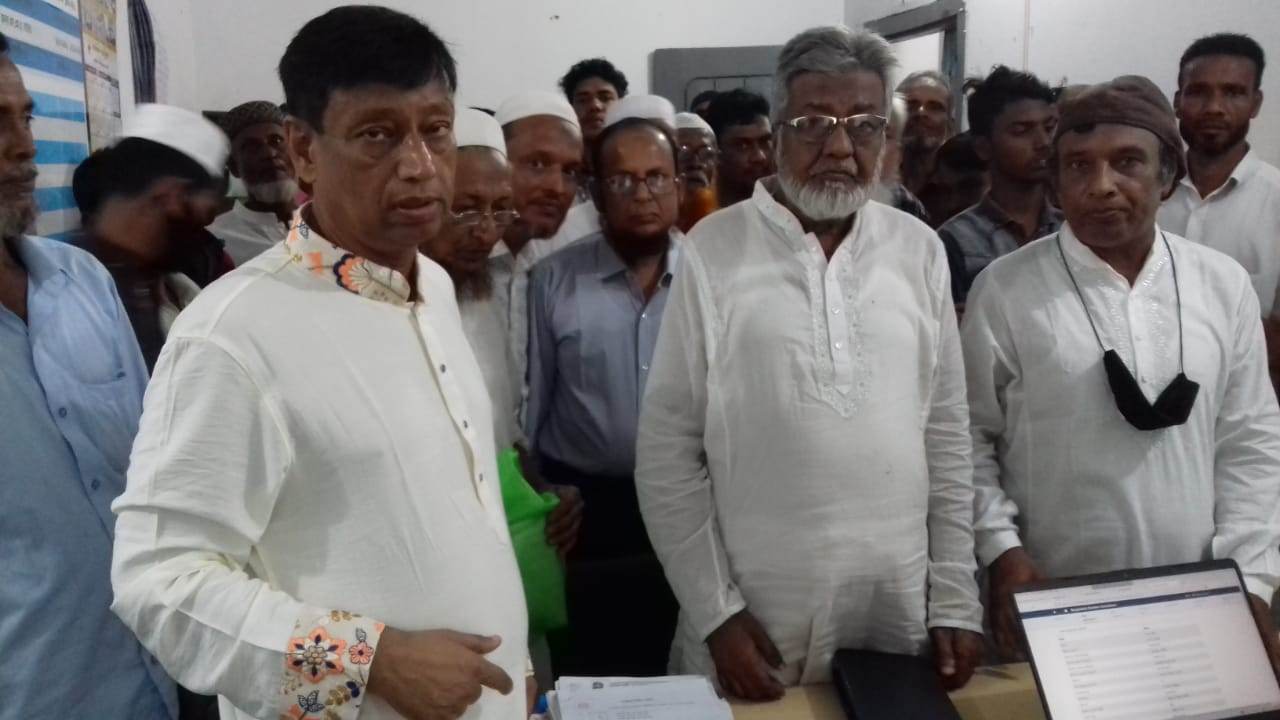 সন্দ্বীপ উপজেলা পরিষদ উপনির্বাচনে প্রার্থীতার ফরম জমা দিল জাসদ প্রার্থী বীর মুক্তিযোদ্ধা  আবুল কাশেম 