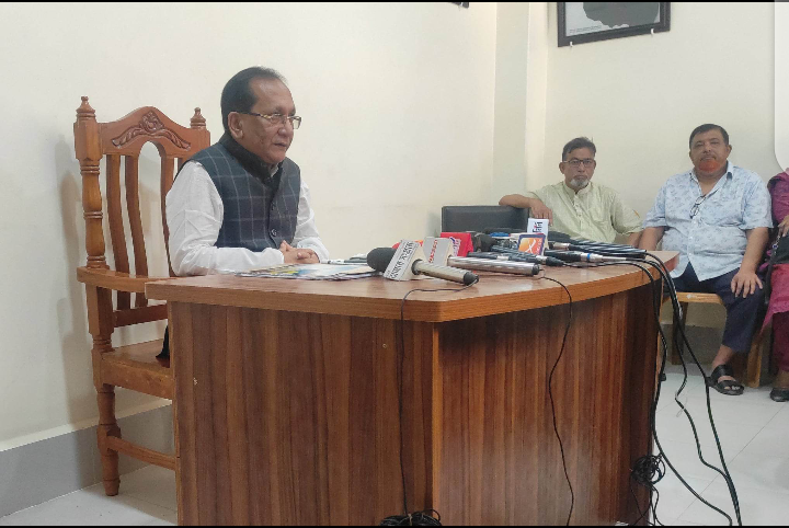 সংবাদ সম্মেলনে এমপি আব্দুল ওদুদ বললেনঃ  হিন্দু সম্প্রদায়ের সম্পত্তি নিয়ে যুবলীগ নেতা জেমকে হত্যা করেছে 