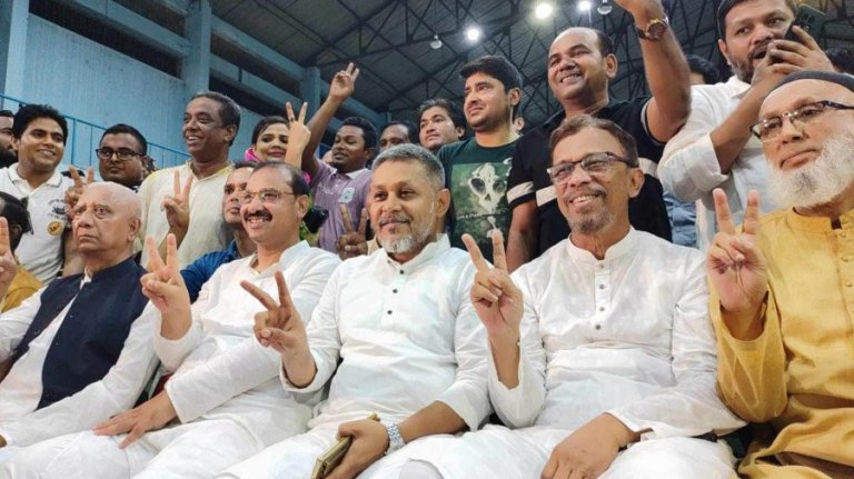 চট্টগ্রাম-১০ আসনে বেসরকারিভাবে বিজয়ী মহিউদ্দিন বাচ্চু