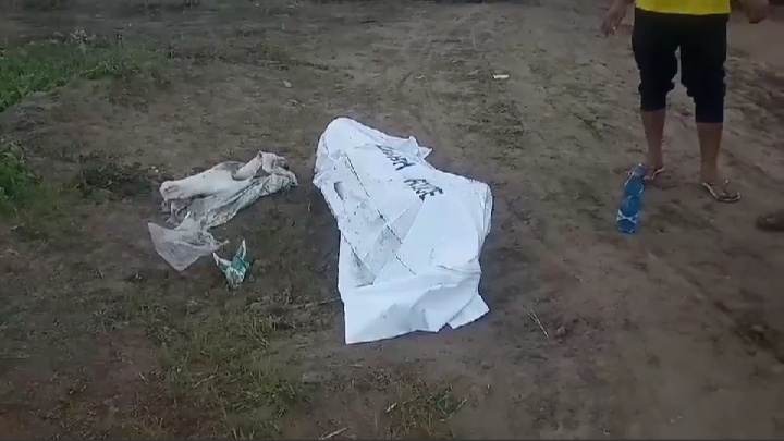 চাঁপাইনবাবগঞ্জে পুকুর থেকে নারীর বস্তাবন্দী মরদেহ উদ্ধার