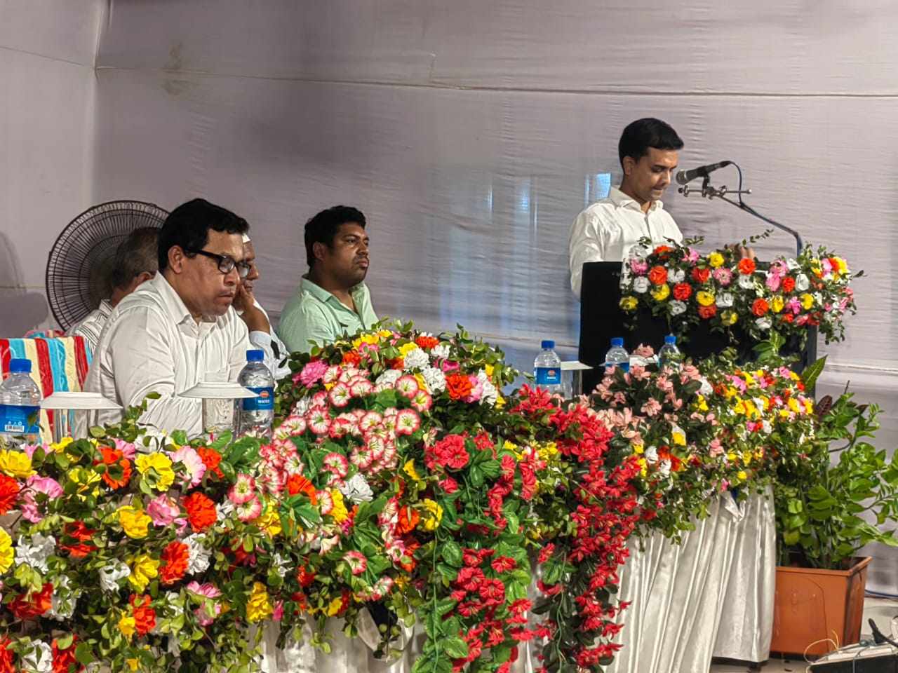 ঈদগাঁওতে মত বিনিময় সভায় জেলা প্রশাসক শাহীন ইমরান 