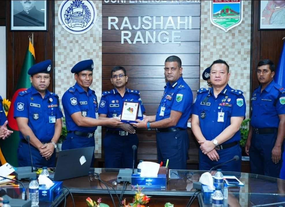 চাঁপাইনবাবগঞ্জের শিবগঞ্জ থানার ওসি চৌধুরী জোবায়ের আহমেদ রাজশাহী রেঞ্জের শ্রেষ্ঠ ওসি নির্বাচিত