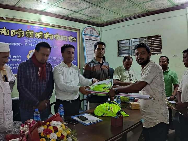 ঈদগাঁওতে ২৮ টি মন্ডপে চলছে দূর্গোৎসব,  পুলিশের ৪ টি টহল টিমে জোরদার করা হয়েছে নিরাপত্তা 