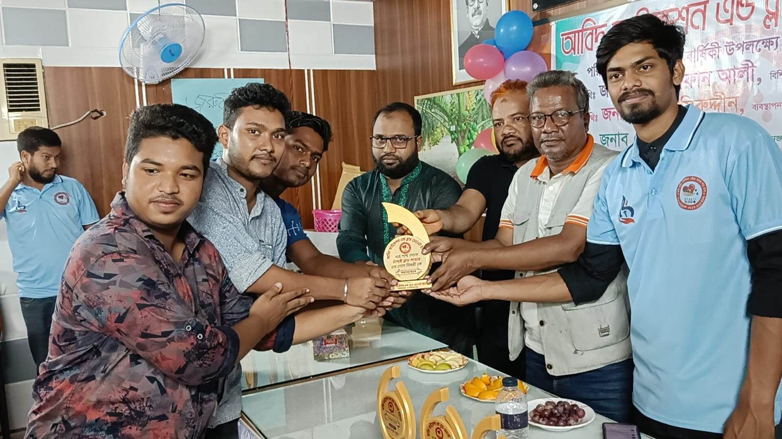 চাঁপাইনবাবগঞ্জে আবিদ ফাউন্ডেশন এন্ড ব্লাড ডোনেট ইউনিটের ১ম প্রতিষ্ঠা বার্ষিকী উদযাপন 