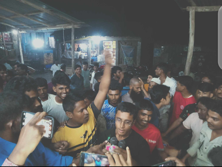ঈদগাঁওতে চাঁদাবাজির বিরুদ্ধে প্রতিবাদ সভা