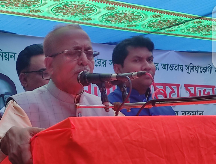 চাঁপাইনবাবগঞ্জের গোমস্তাপুরে বোয়ালিয়া ইউনিয়ন পর্যায়ে মতবিনিময় সভা অনুষ্ঠিত 
