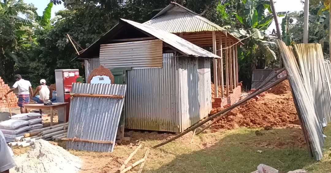 মধুপুরে জায়গা দখল করে জোরপূর্বক ঘর তোলার অভিযোগে আদালতে মামলা