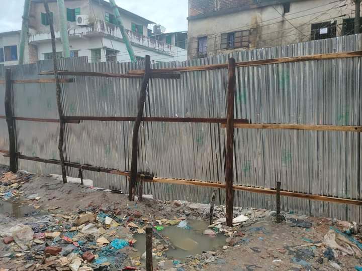 ঈদগাহ হাই স্কুলের জমি জবর দখল চেষ্টার অভিযোগ 