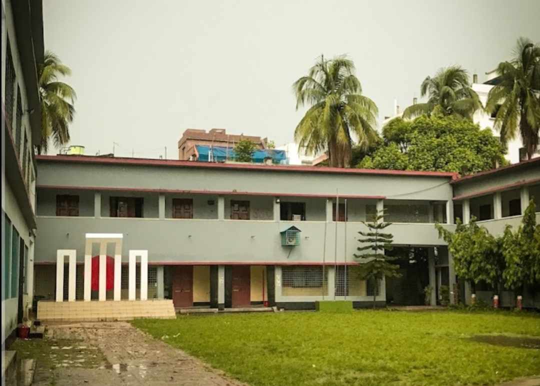 চাঁপাইনবাবগঞ্জে প্রচন্ড শীতে স্কুল বন্ধ ঘোষণা 