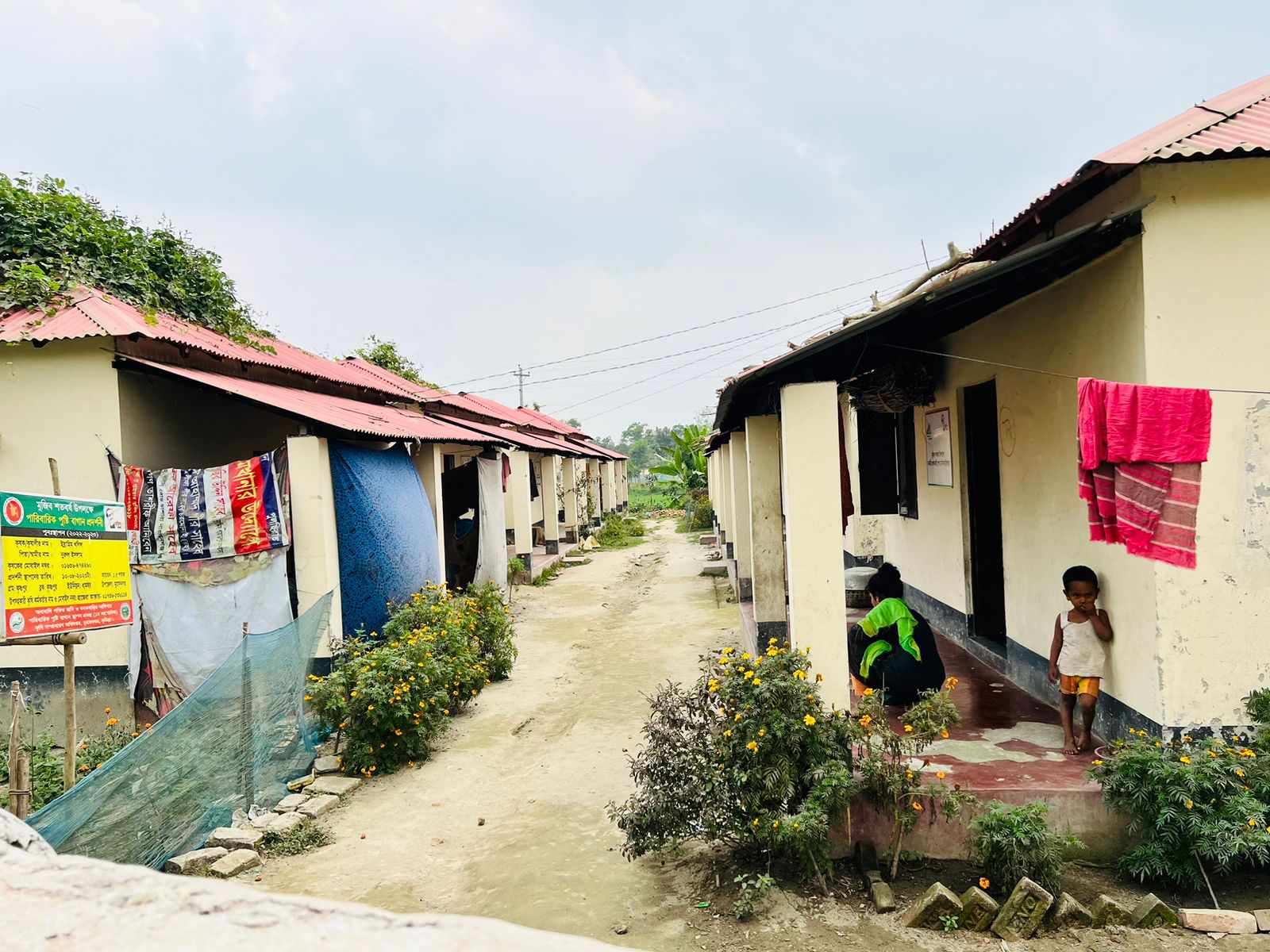মুরাদনগরে প্রধান মন্ত্রীর উপহার আশ্রয়ন প্রকল্পের ঘর টাকা নিয়ে বিক্রির অভিযোগ