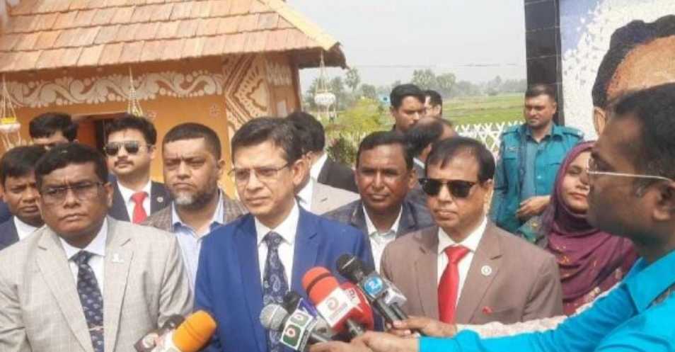 চাঁপাইনবাবগঞ্জের নাচোলে যাত্রা শুরু করল ইলামিত্র সংগ্রহশালা
