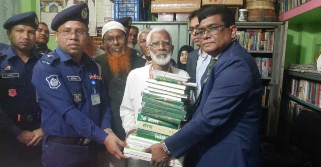 চাঁপাইনবাবগঞ্জের ভোলাহাটের দই বিক্রেতা একুশে পদক প্রাপ্ত জিয়াউলের গ্রামে বইছে আনন্দের বন্যা