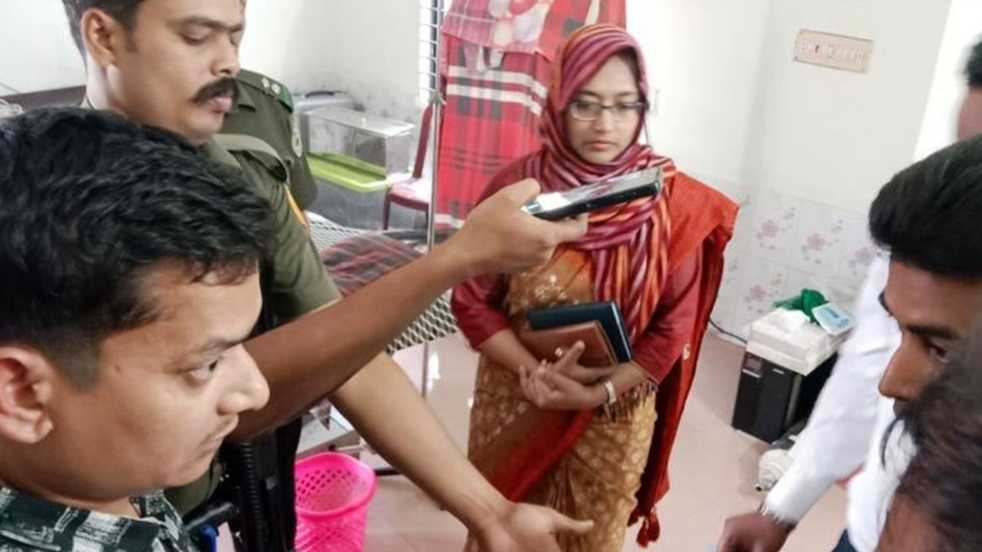 চাঁপাইনবাবগঞ্জের গোমস্তাপুরে অনিয়মের অভিযোগে ২ ক্লিনিককে আড়াই লাখ টাকা জরিমানা 