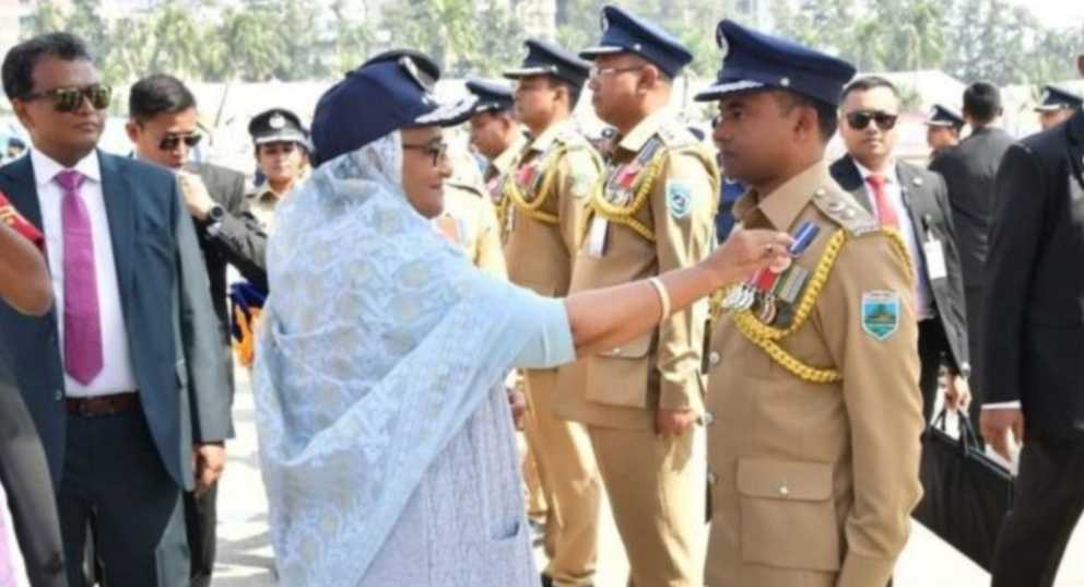 চাঁপাইনবাবগঞ্জের কৃতি সন্তান, নওগাঁ পুলিশ সুপার রাশিদুল হক পেলেন প্রেসিডেন্ট পুলিশ  মেডেল (পিপিএম) পদক