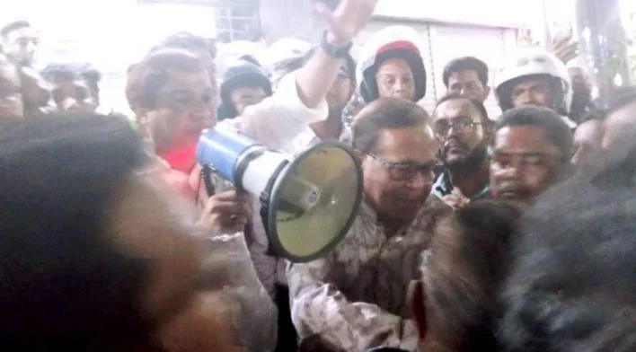 চায়ের দোকানে বসা নিয়ে বিএনপির নেতাকর্মীদের সঙ্গে এলাকাবাসীর তুমুল সংঘর্ষ